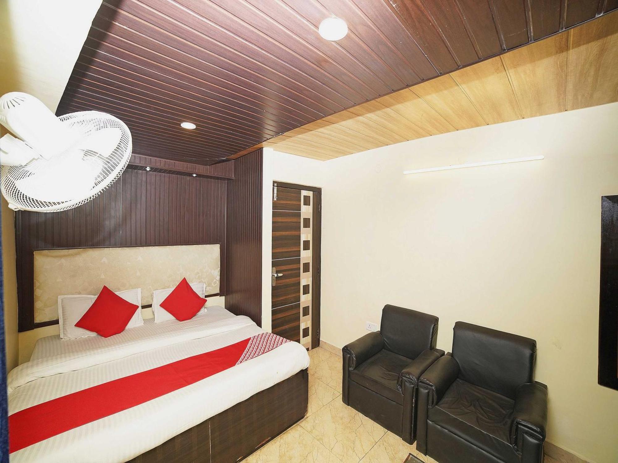 Oyo Flagship 8594 Golden Nest Nainital Exterior foto